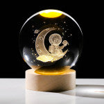3D Astronut Crystal Ball Night Lamp
