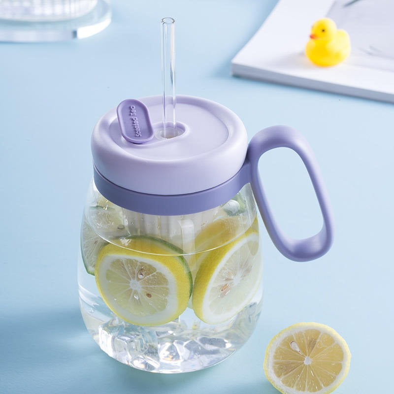 Glass Thumbler With Lid And Straw